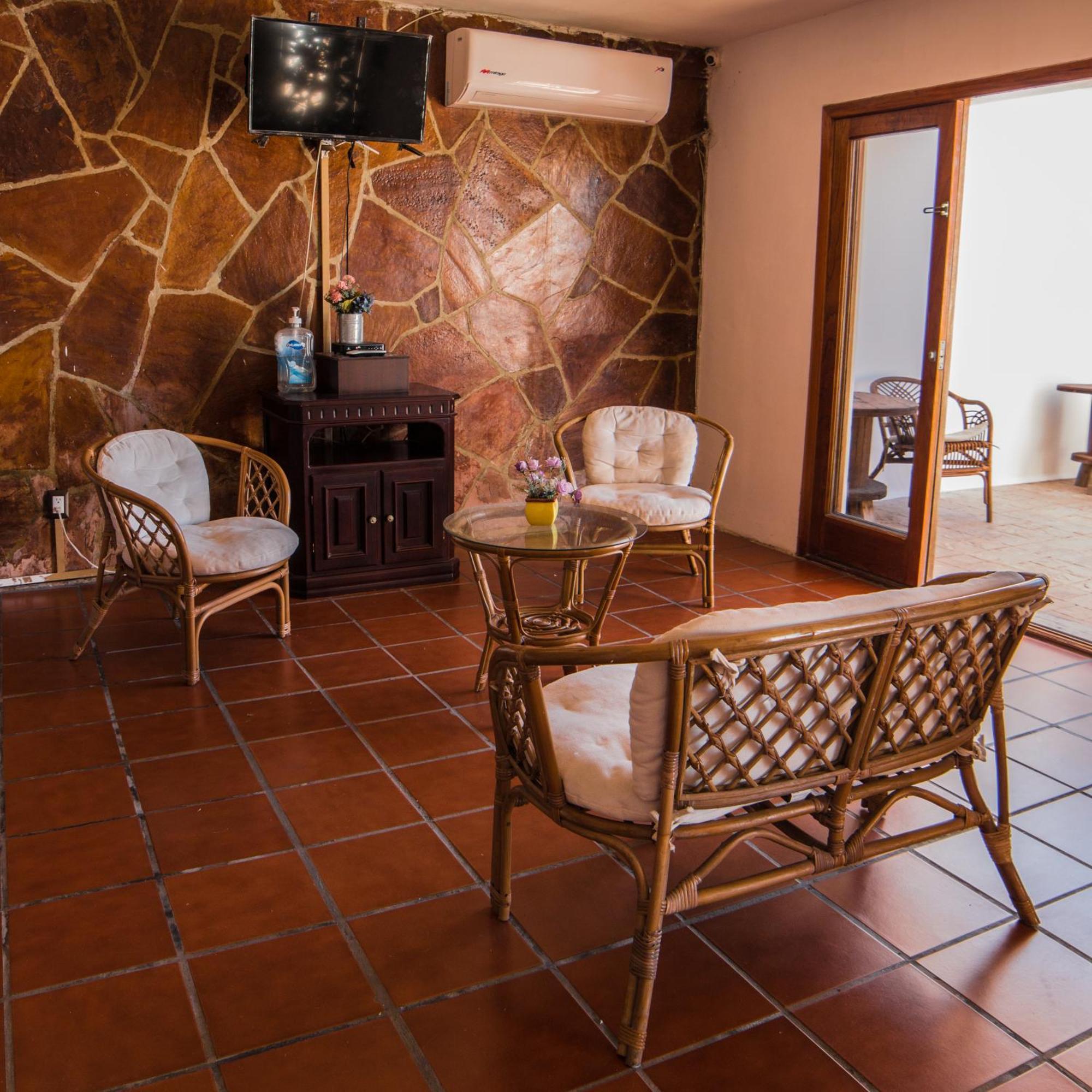 Hill House Mazatlan - Bed & Breakfast Exterior photo